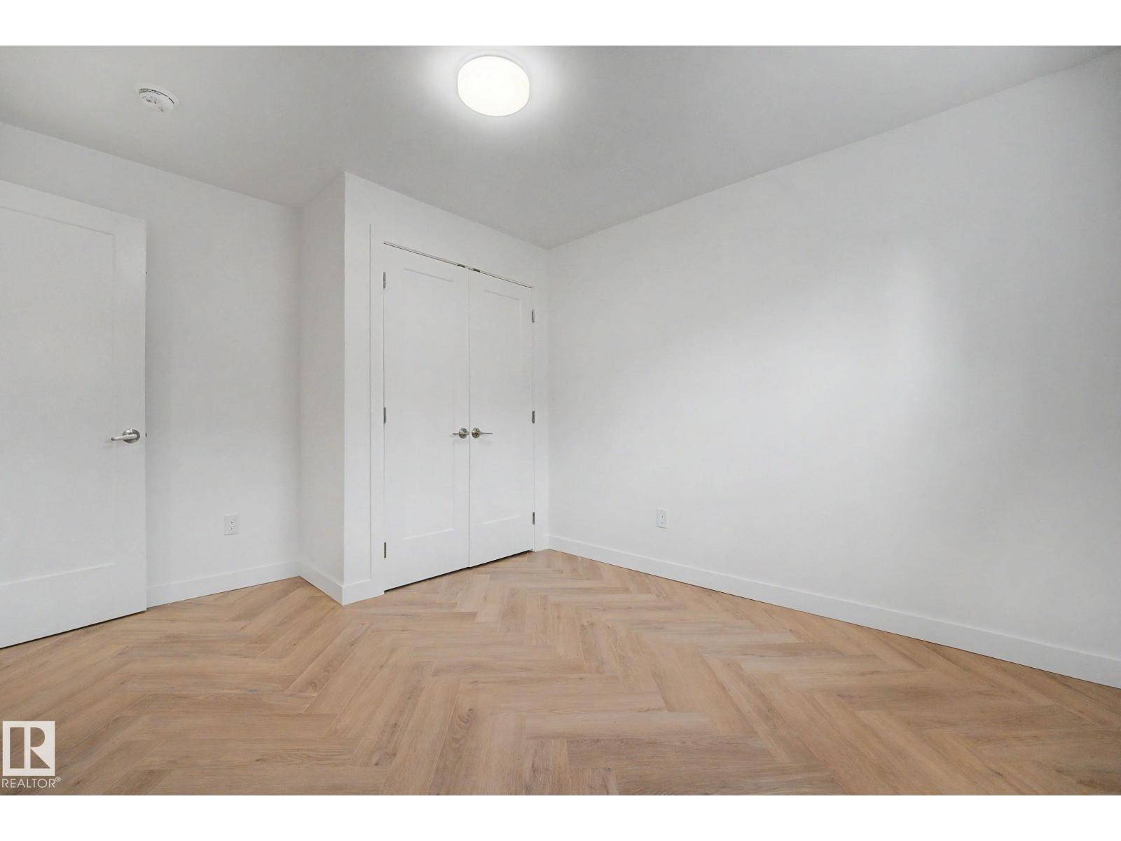 10570 66 AV NW - 40