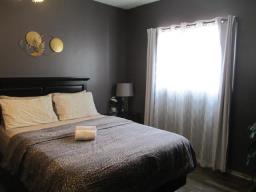 Living room - 414 Aikins Street, Winnipeg, MB R2W4H5 Photo 6