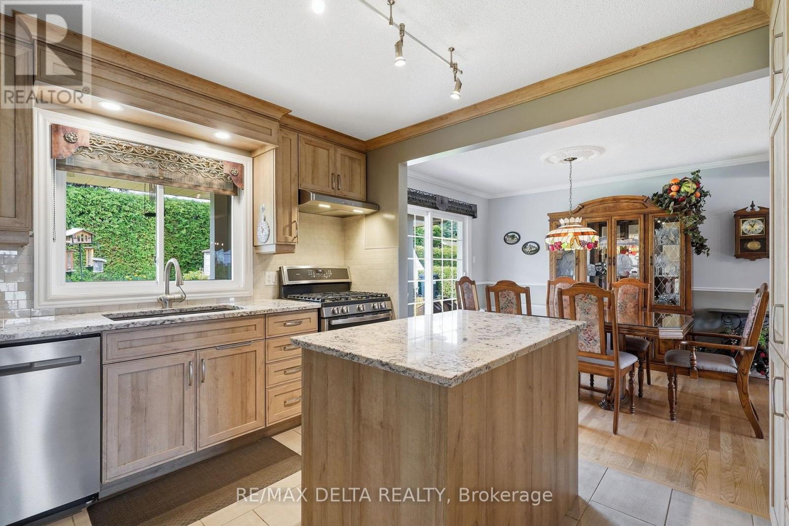 965 JEROME STREET - Image 21