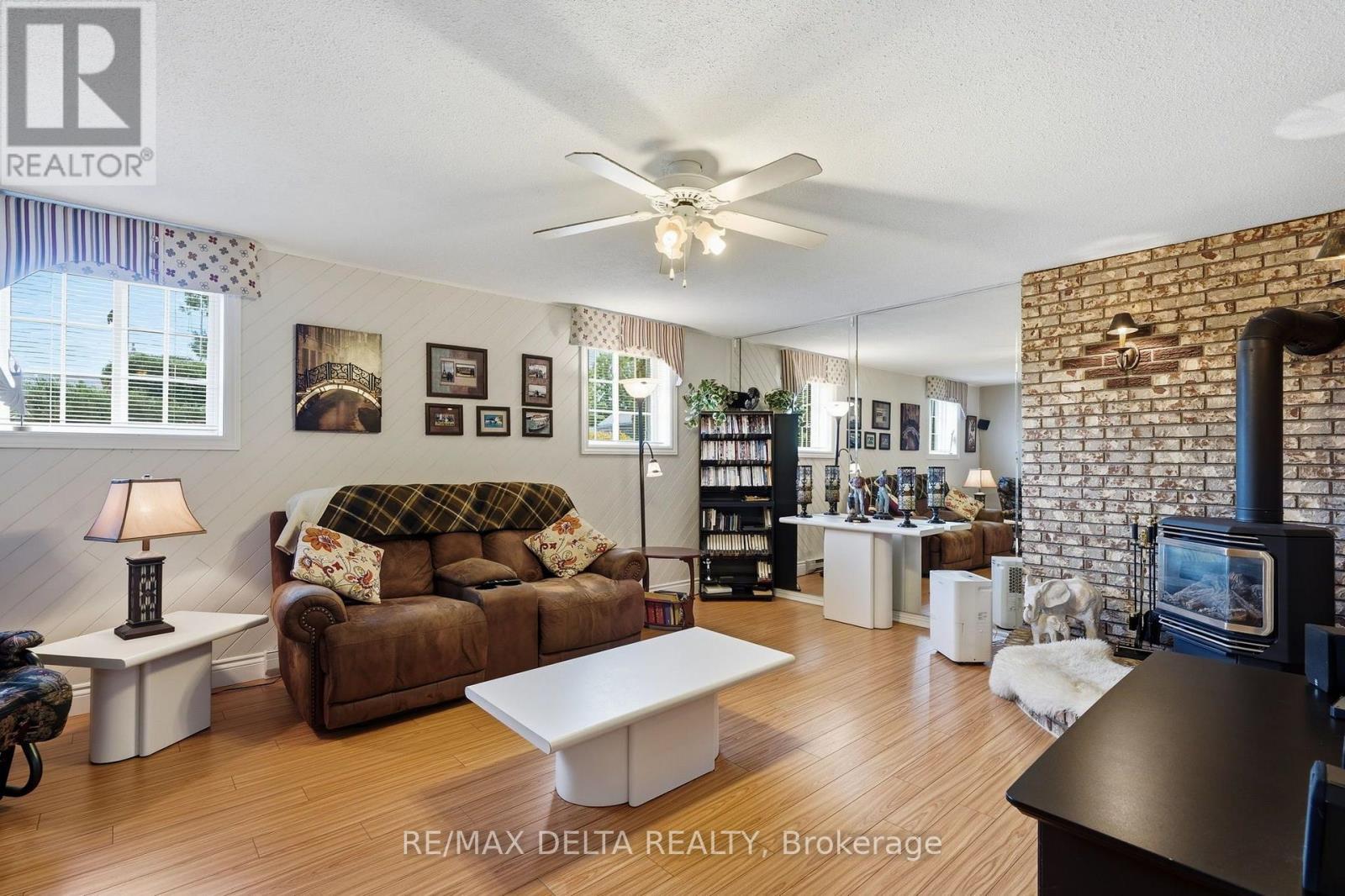 965 JEROME STREET - Image 22