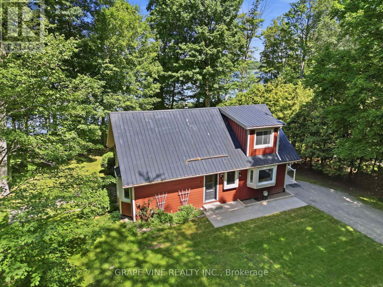 68 GOODMAN CRESCENT - 2