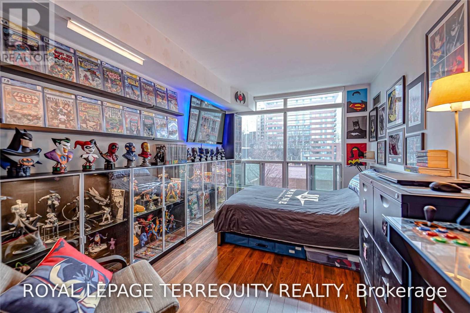 #319 942 YONGE STREET - 29