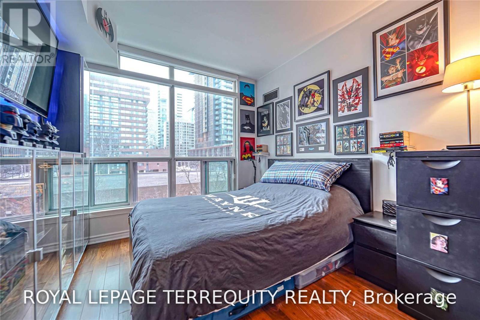 #319 942 YONGE STREET - 30