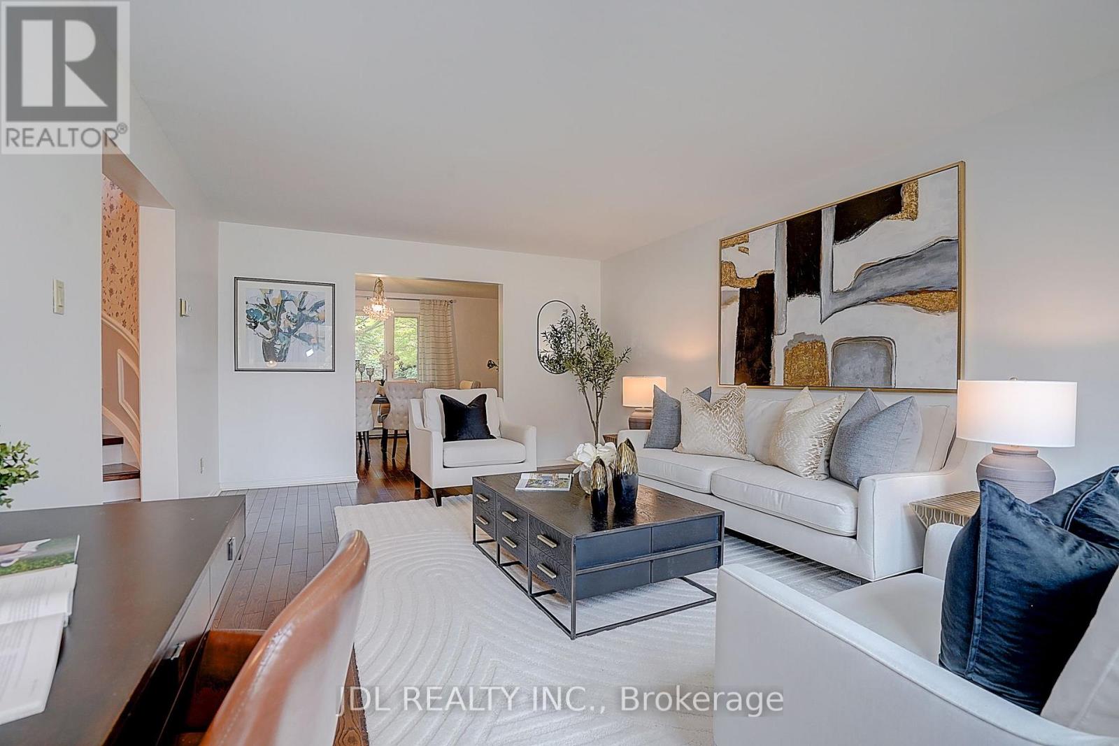 20 MOSSGROVE TRAIL - 10