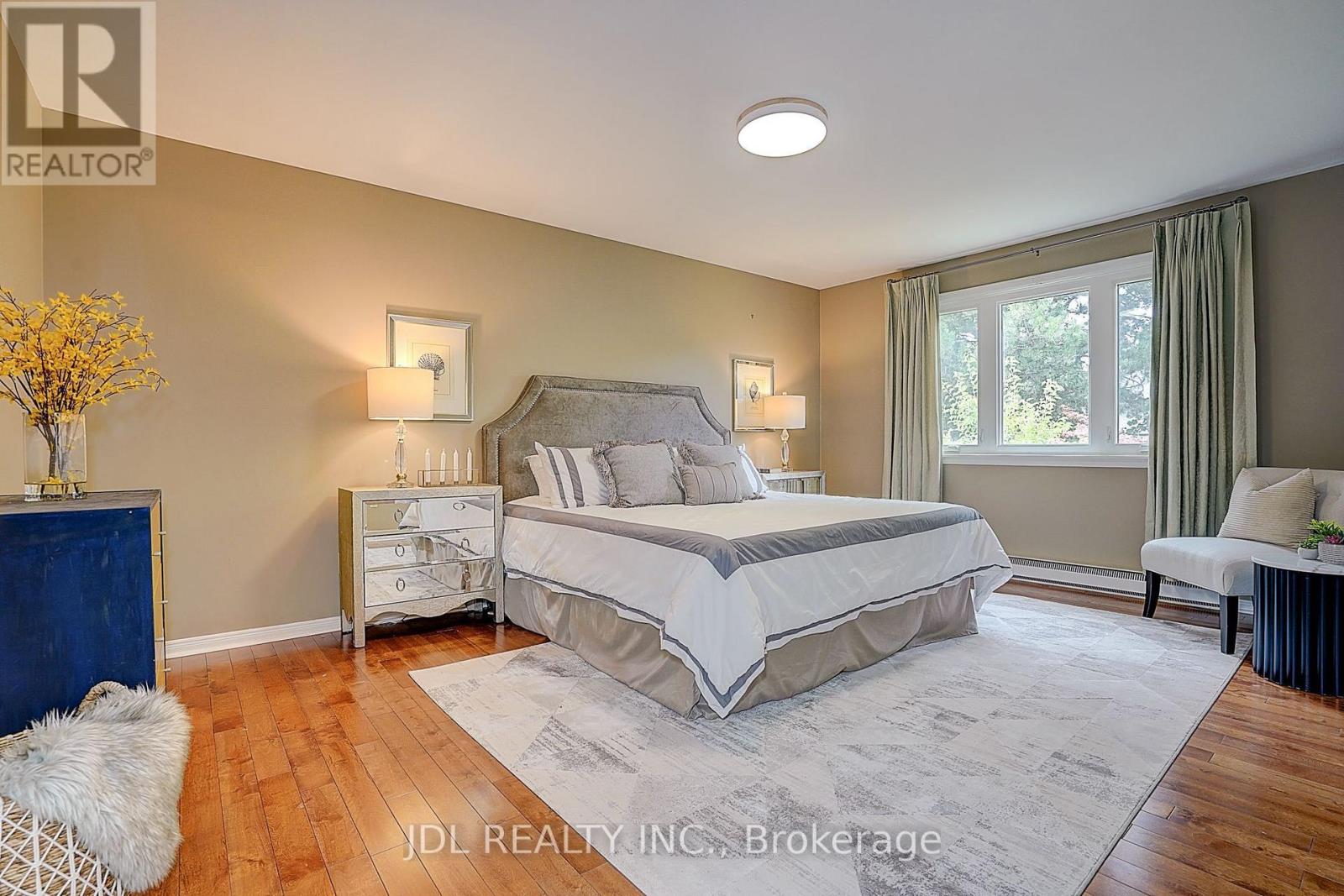 20 MOSSGROVE TRAIL - 29