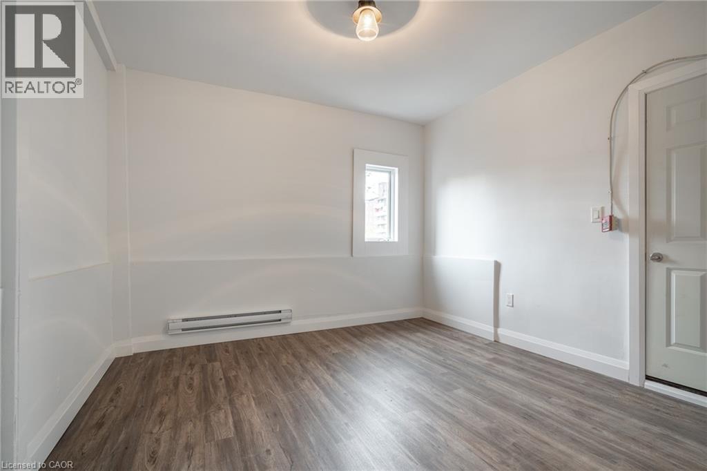 Photo of 524 KING Street