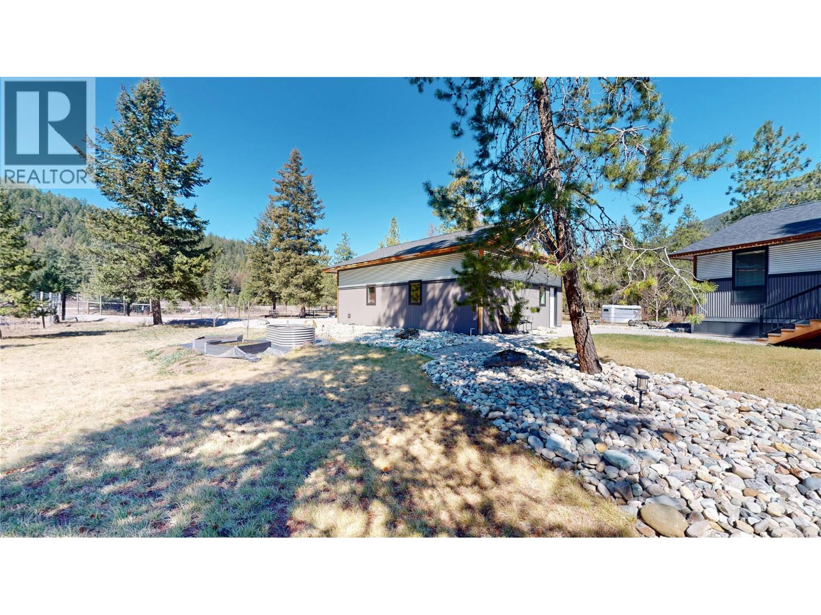4160 93 Highway - Image 28