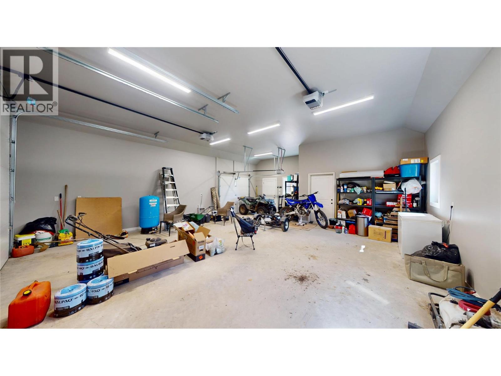 4160 93 Highway - Image 37