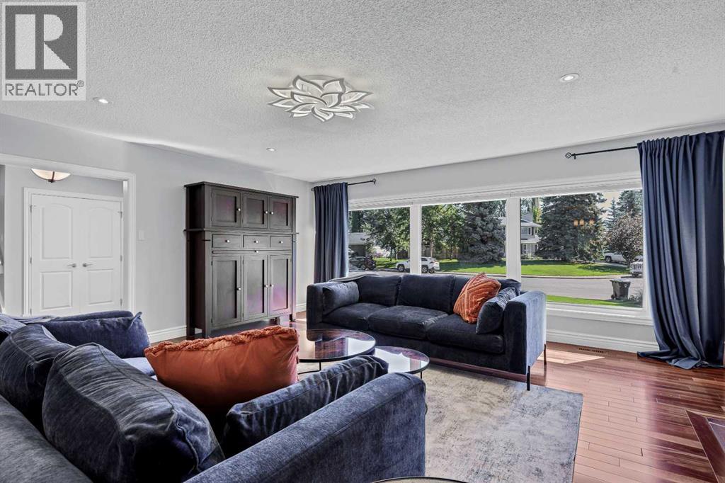 10907 Willowfern Drive SE, Willow Park, Calgary photo 5