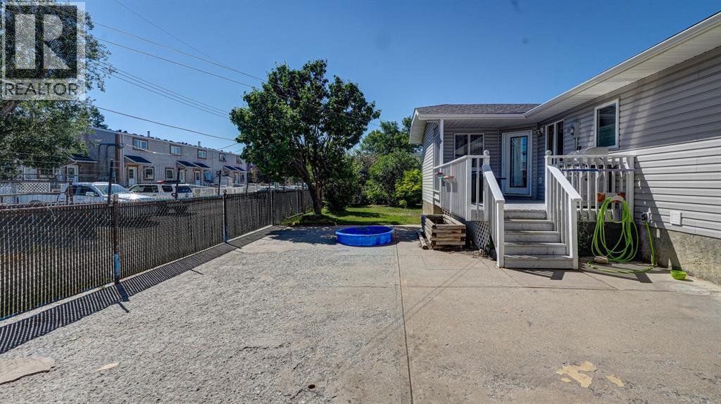 529 53 Avenue W - Image 42