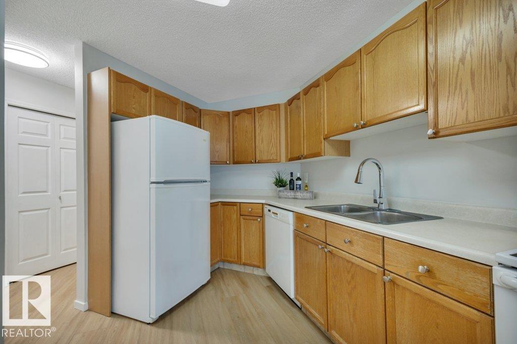 #404E 17511 98A AV NW - 12