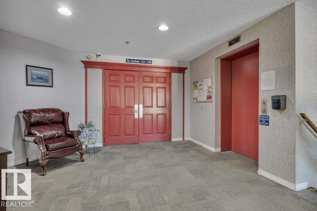 #404E 17511 98A AV NW - 6