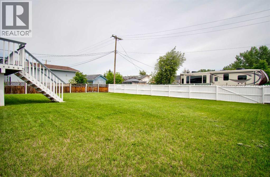 434 9 Street - 32