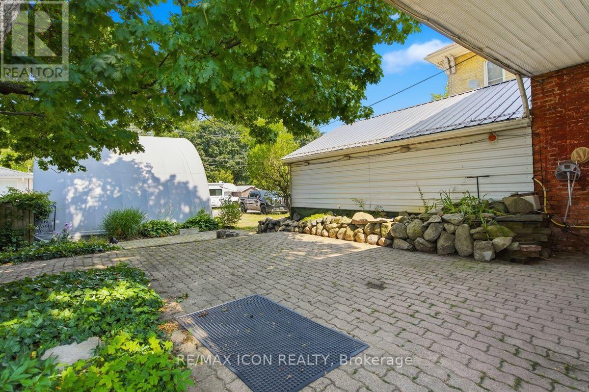 159 FRONT STREET W - Image 42