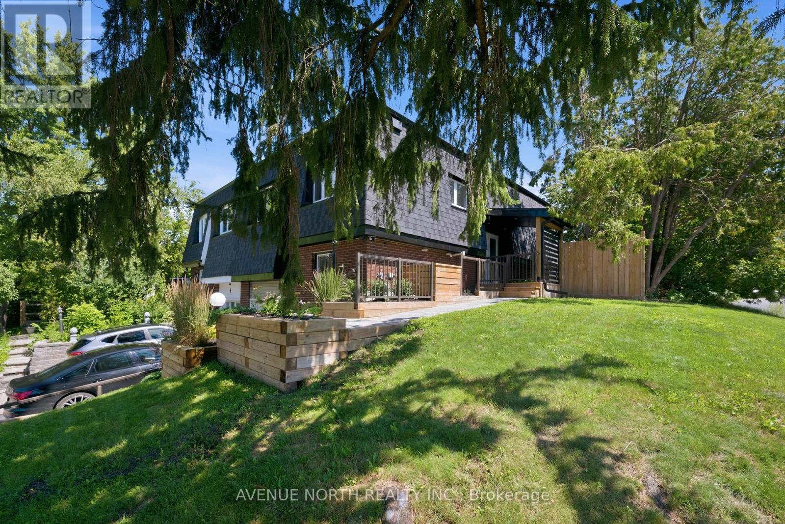 4 Bed, 2 Bath House for Sale in Ottawa – 2 OBERON STREET, Ottawa – MLS# X13630288 - Image 6