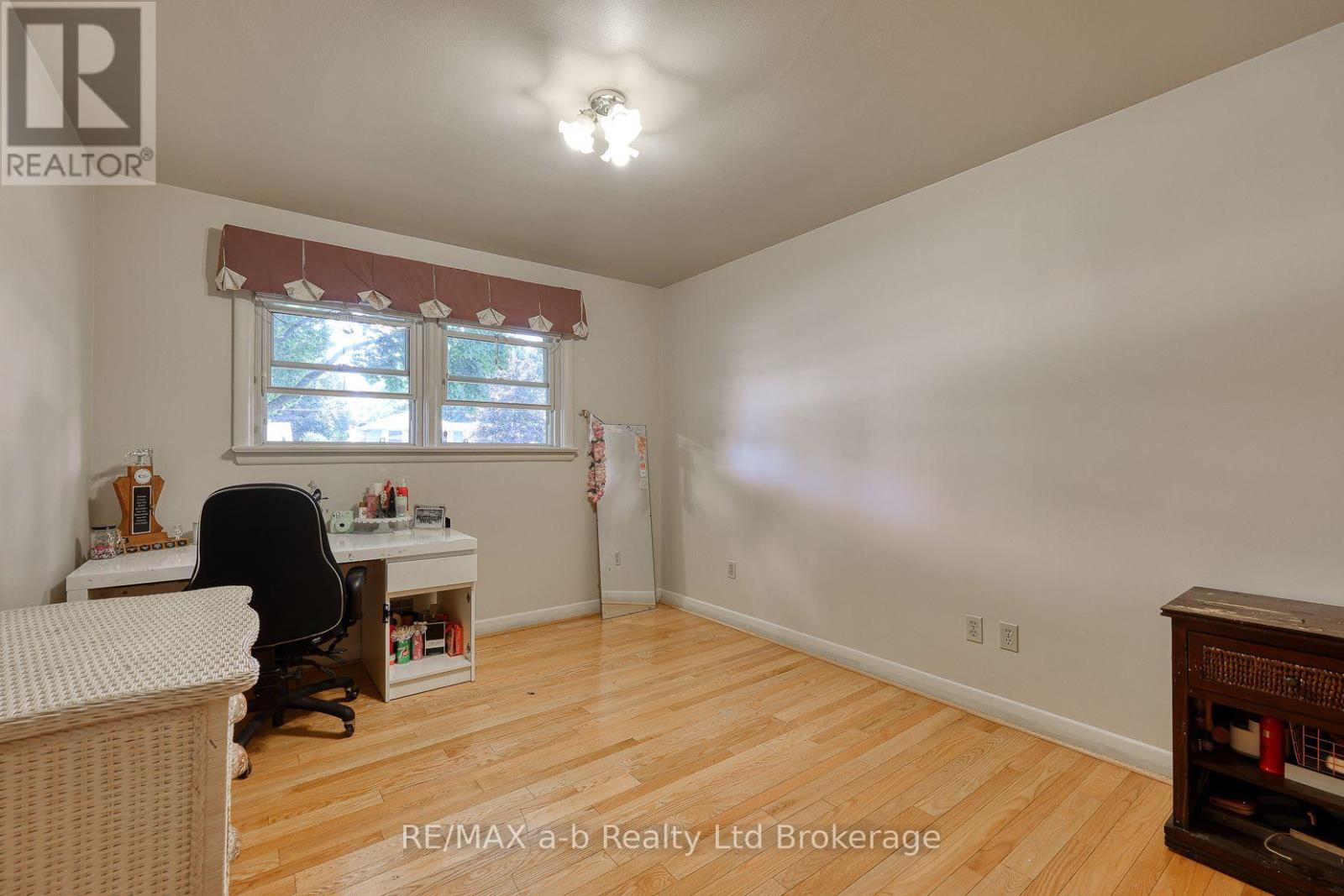 6752 BEATTIE STREET - 25