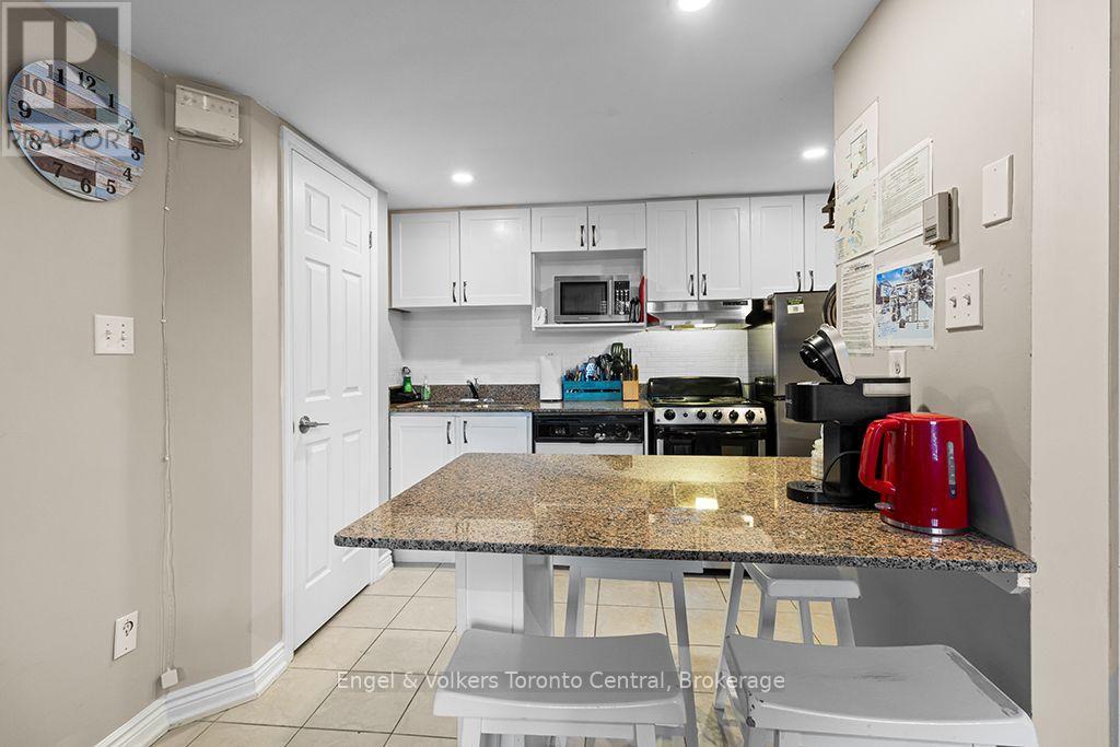 #102 796468 GREY ROAD 19 ROAD - Image 31