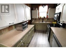 Dining room - 85042 Bluewater Highway, Ashfield Colborne Wawanosh, ON N7A3X9 Photo 8