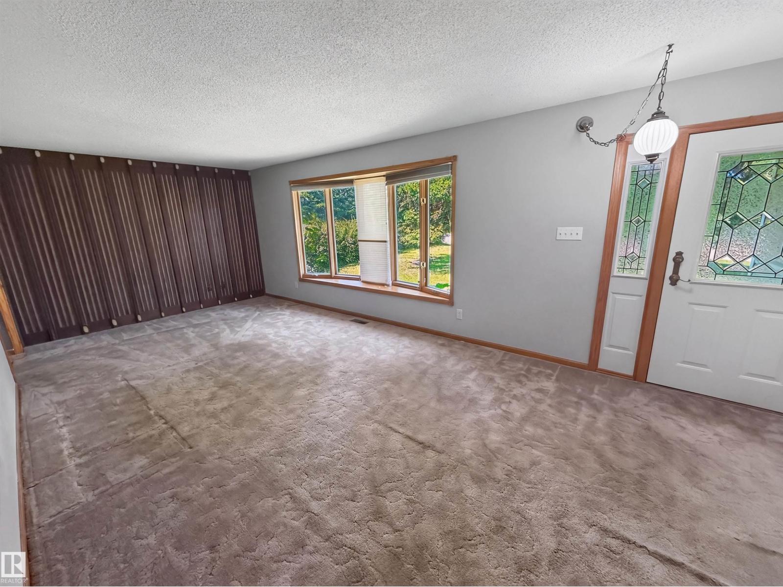 712 LAKESIDE Drive - Photo 8