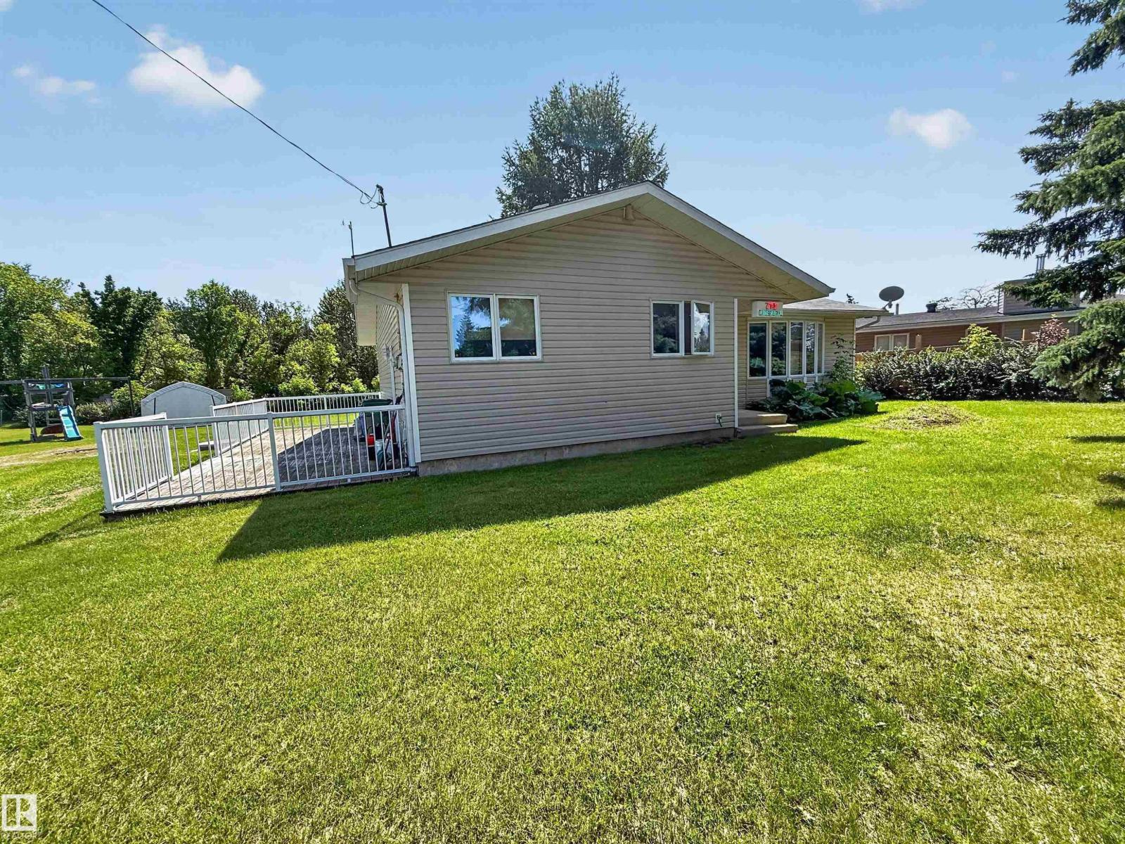 712 LAKESIDE Drive - Photo 26