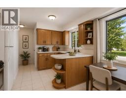 2812 24 Street NW - photo 6