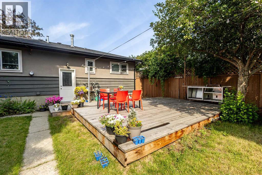 2816 24 Street NW - Image 27