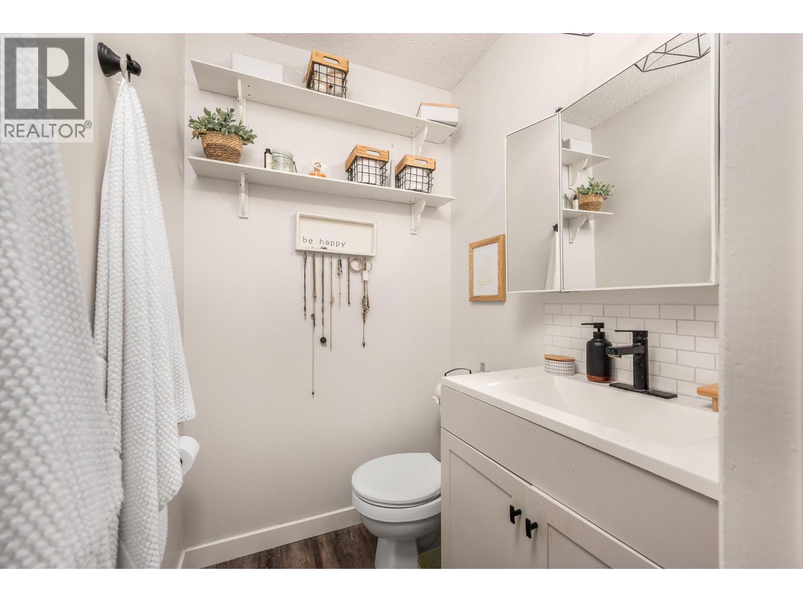 1175 Neptune Road - 16