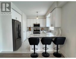 24 Tamworth Terrace W, Barrie, ON L9J0L5 Photo 6
