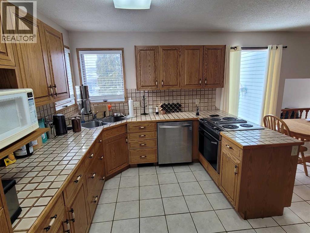 7110 99A Street - 6