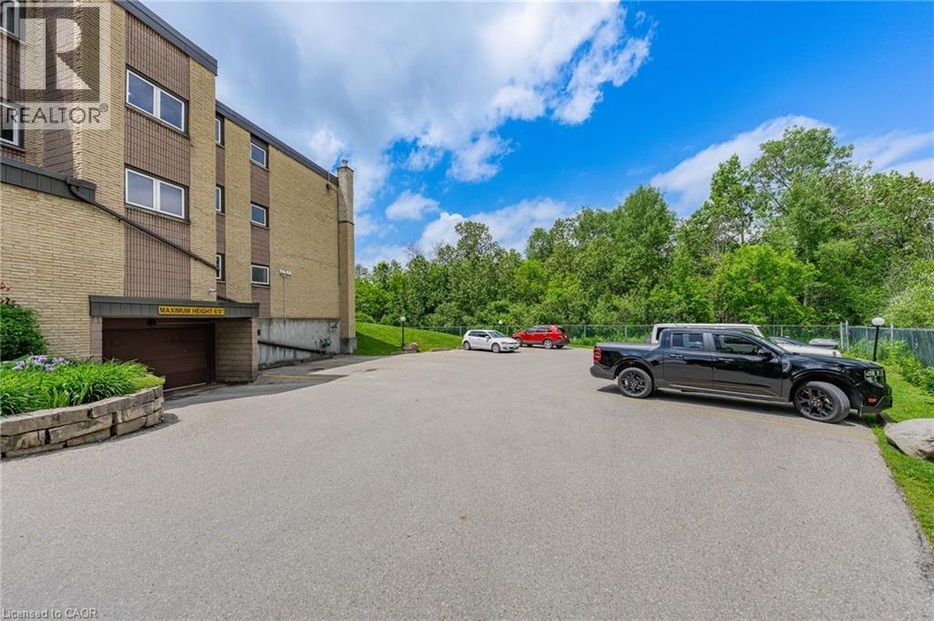 #102 6 SHETTLESTON Drive - 39