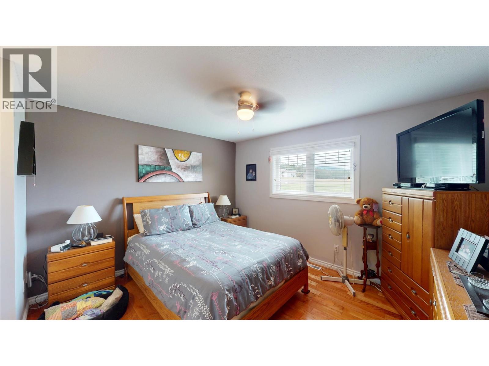 #A 1861 Kelowna Crescent N - 14