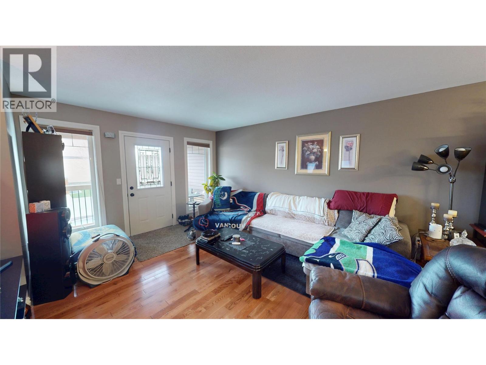 #A 1861 Kelowna Crescent N - 8