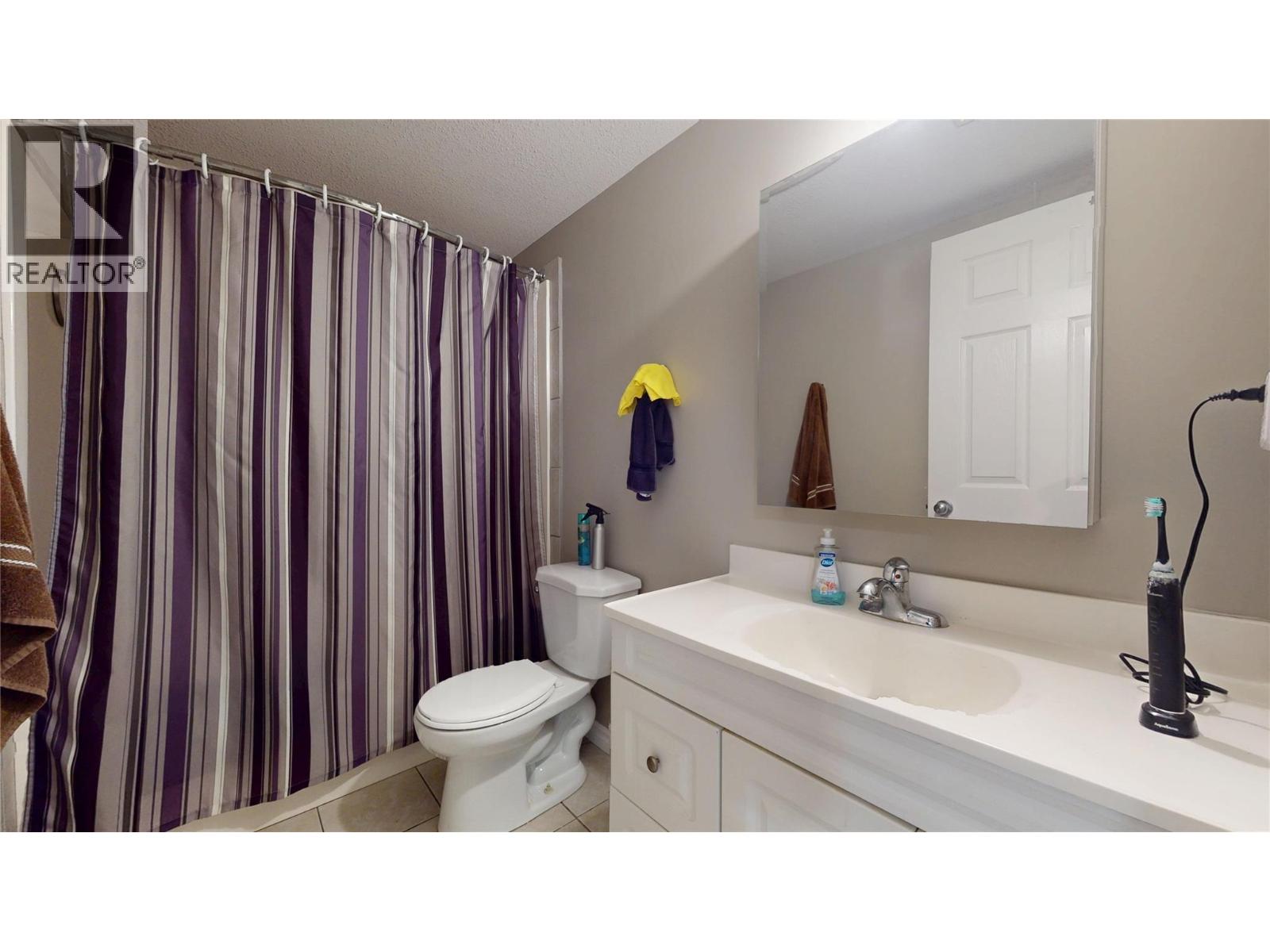 #A 1861 Kelowna Crescent N - 29