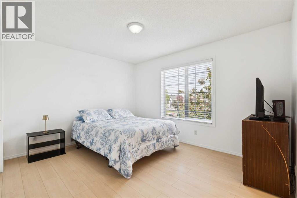 25 Coville Gardens NE - 18