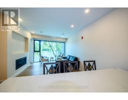 202 - 32 Brunel Road S, Huntsville, ON P1H1P5 Photo 10