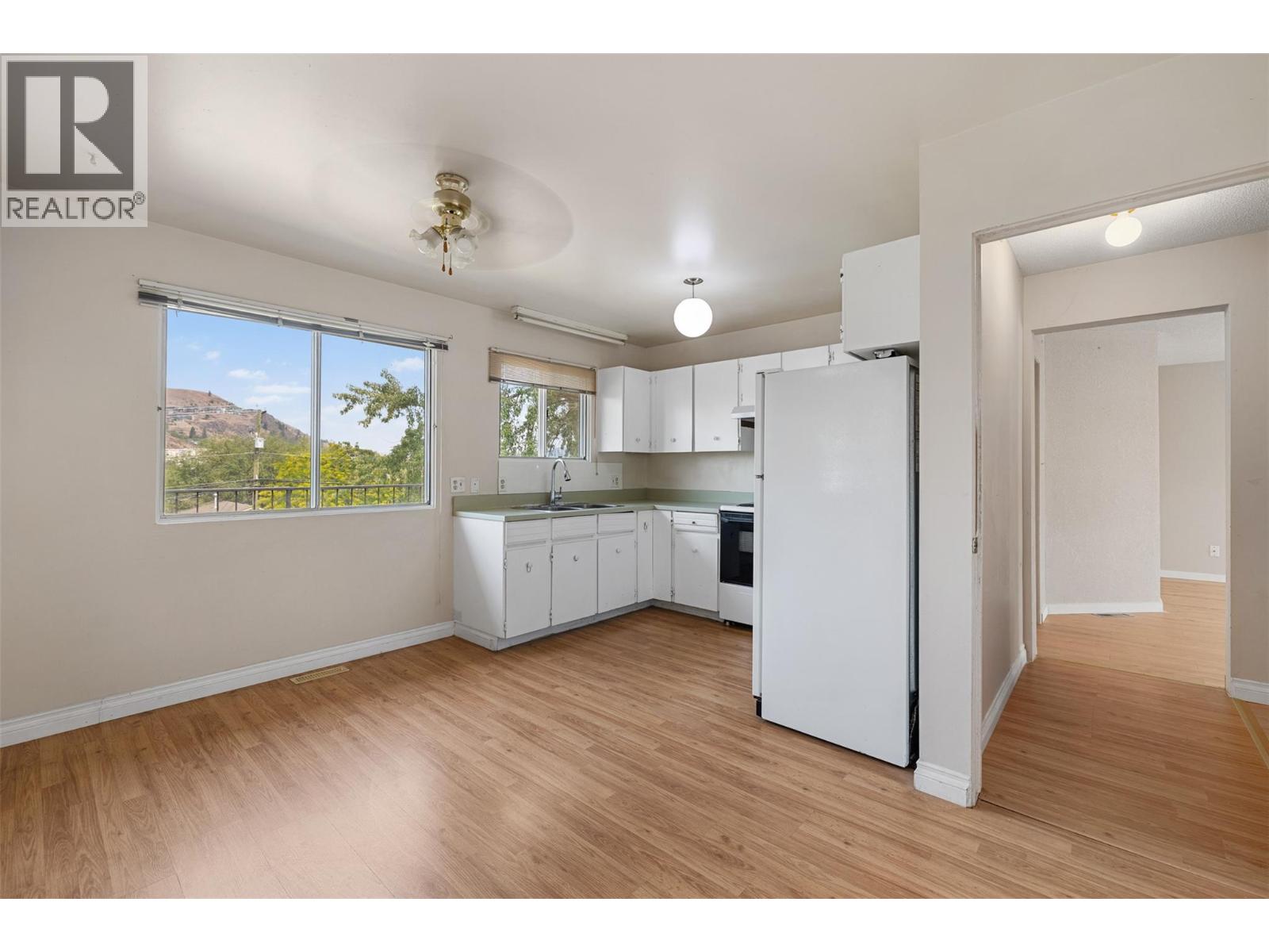 3805 22 Avenue - Image 9