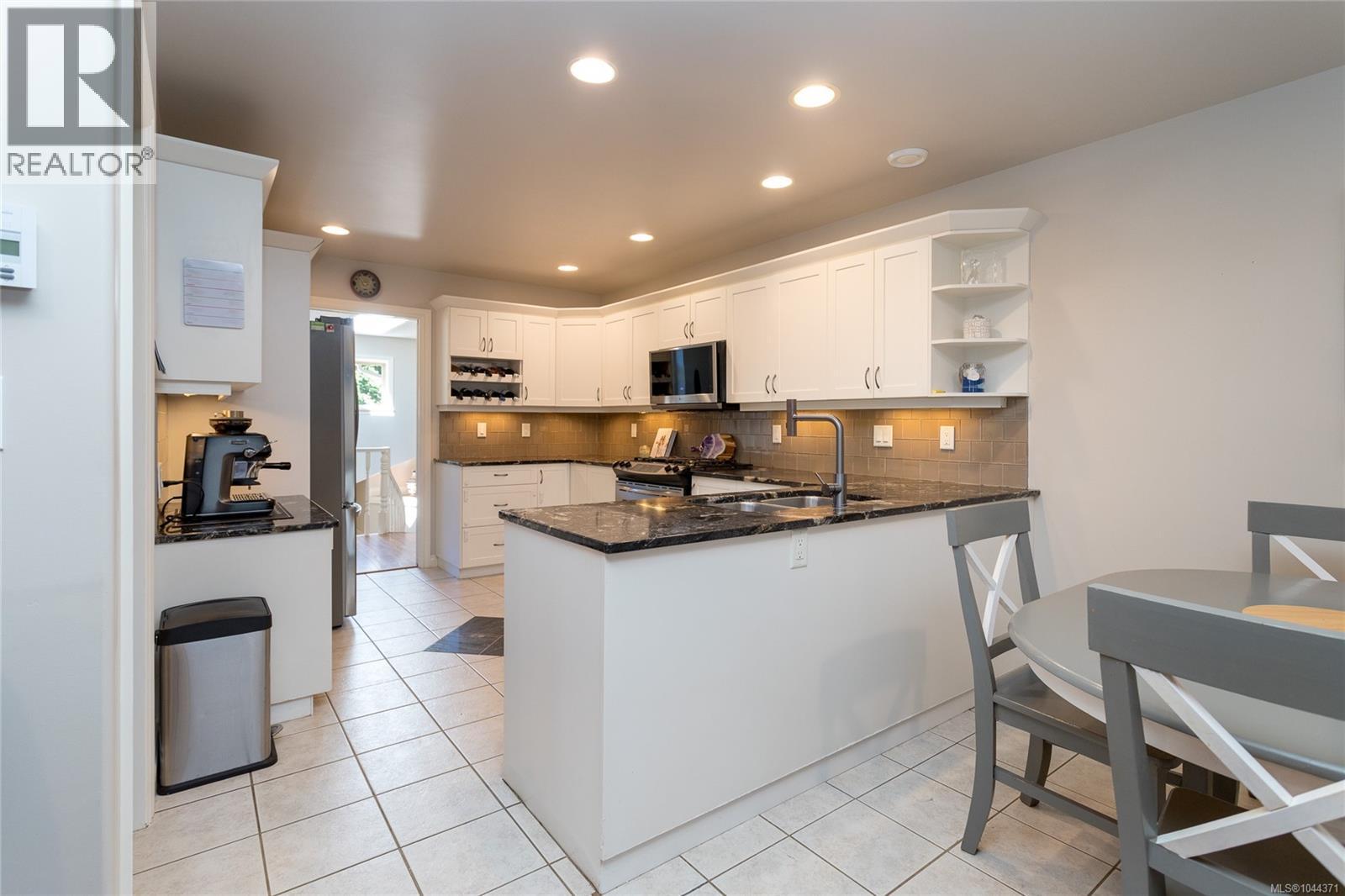  804 Bucktail Road, Mill Bay