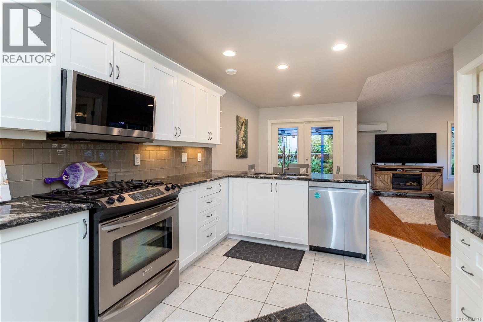  804 Bucktail Road, Mill Bay