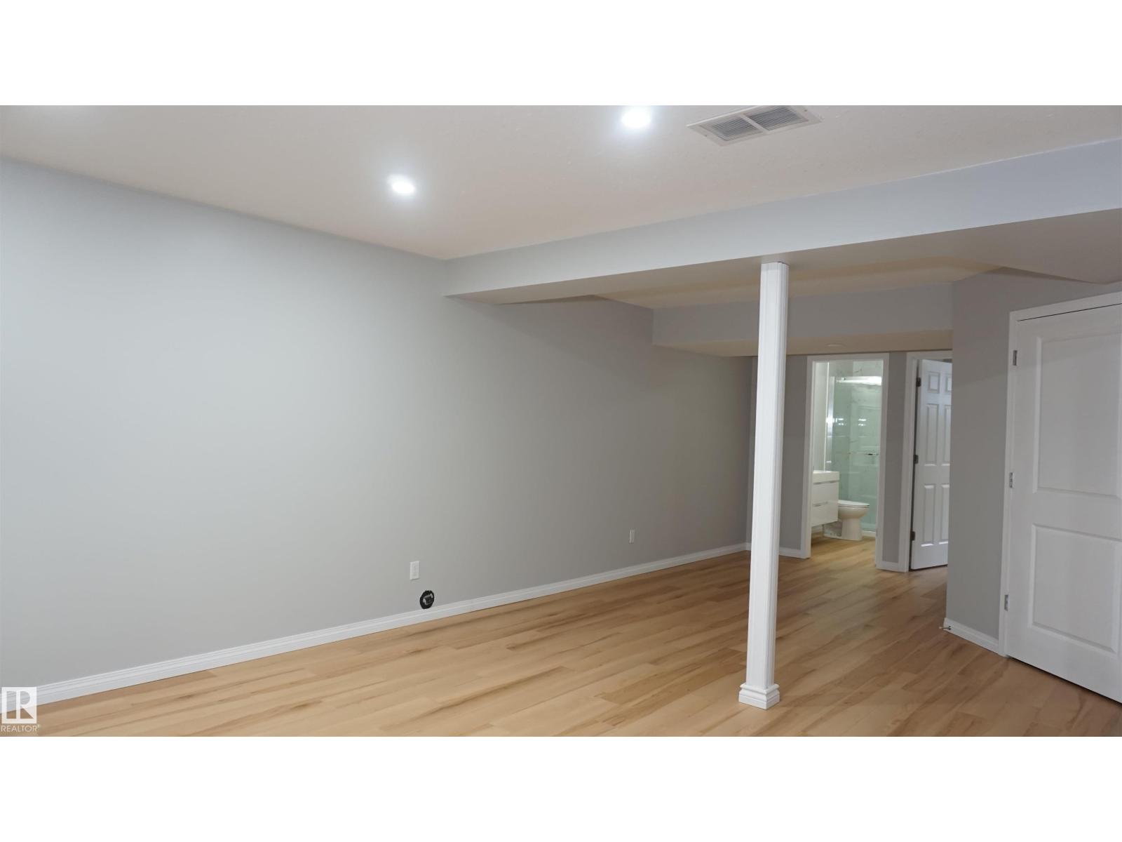 17907 62 ST NW - 27