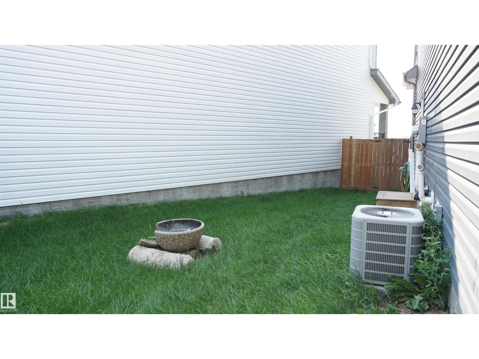 17907 62 ST NW - 39