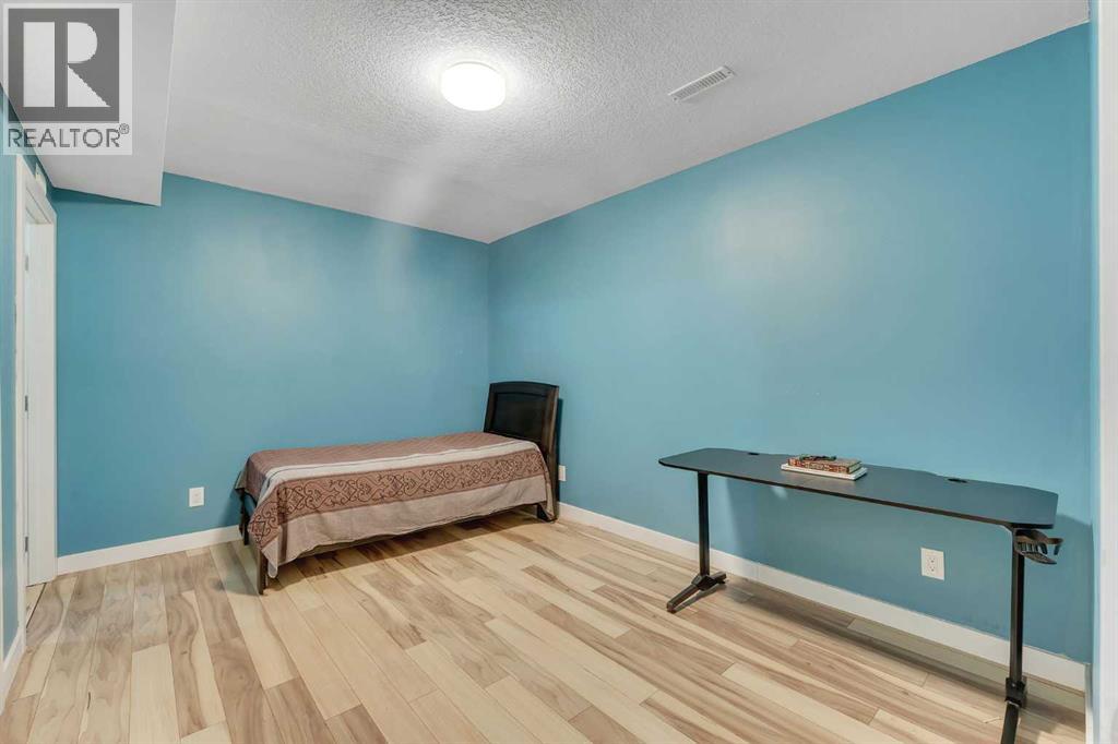 185 West Lakeview Drive - 37