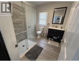 Laundry room - 669 Bridge Avenue, Windsor, ON N9B2M5 Photo 7