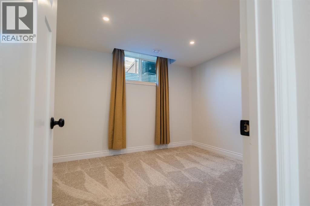 10632 154 A Avenue - Image 40