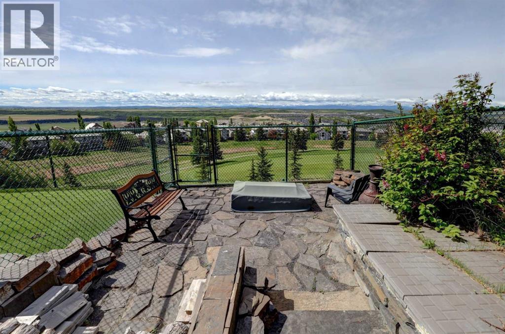 321 Gleneagles View, Cochrane