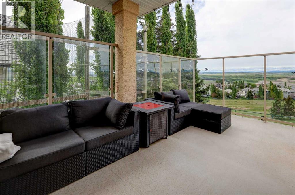 321 Gleneagles View, Cochrane