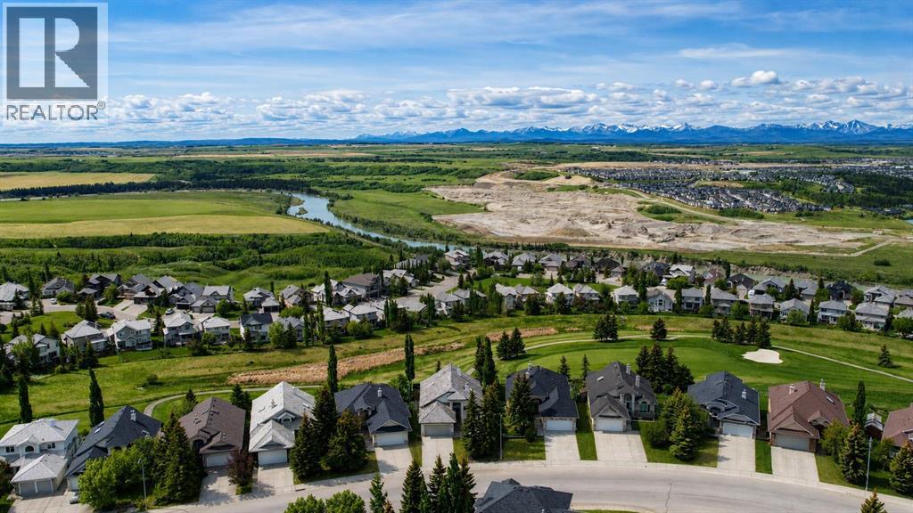 321 Gleneagles View, Cochrane