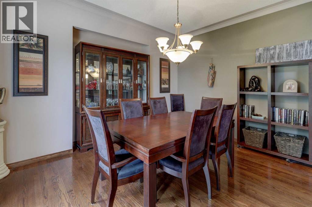 321 Gleneagles View, Cochrane