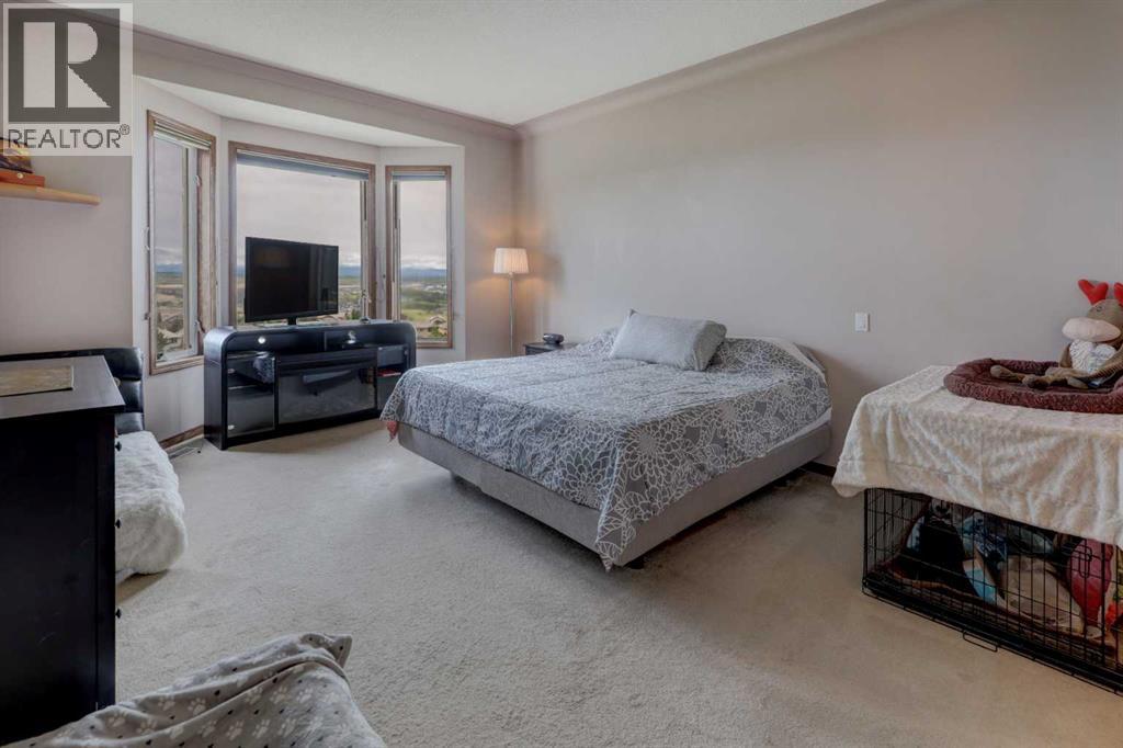 321 Gleneagles View, Cochrane