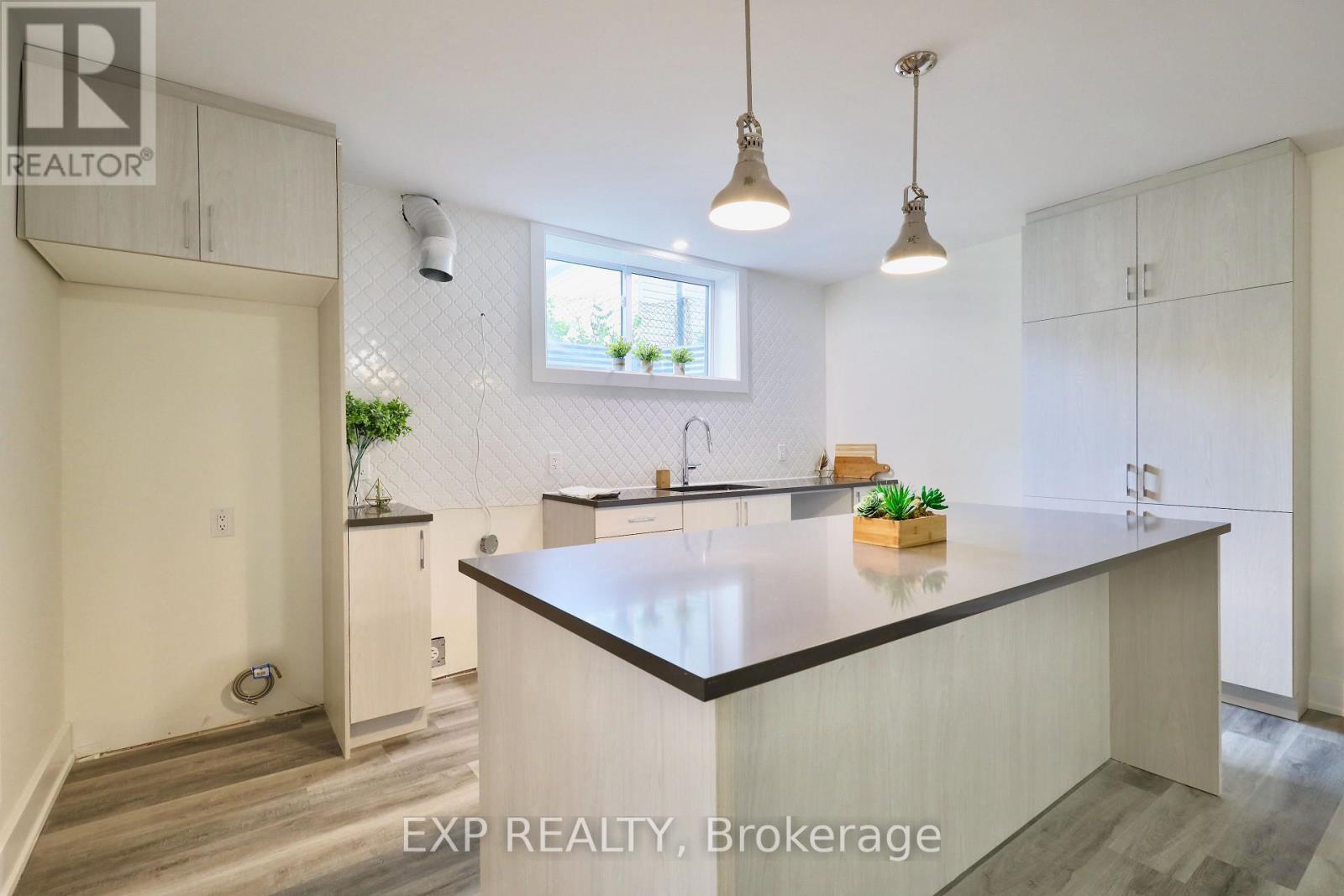 2 Bed, 2 Bath House for Rent in Ottawa – B – 12 SYLVESTER STREET, Ottawa – MLS# X13630404 - Image 6