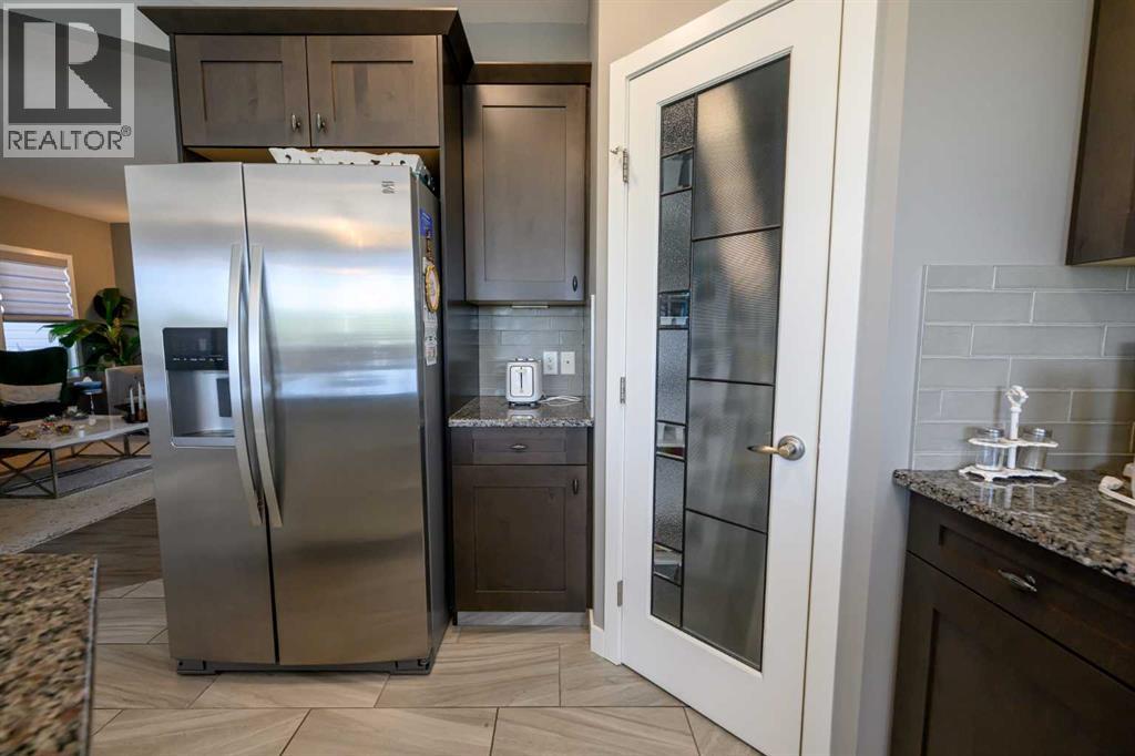 10425 128 Avenue - 14
